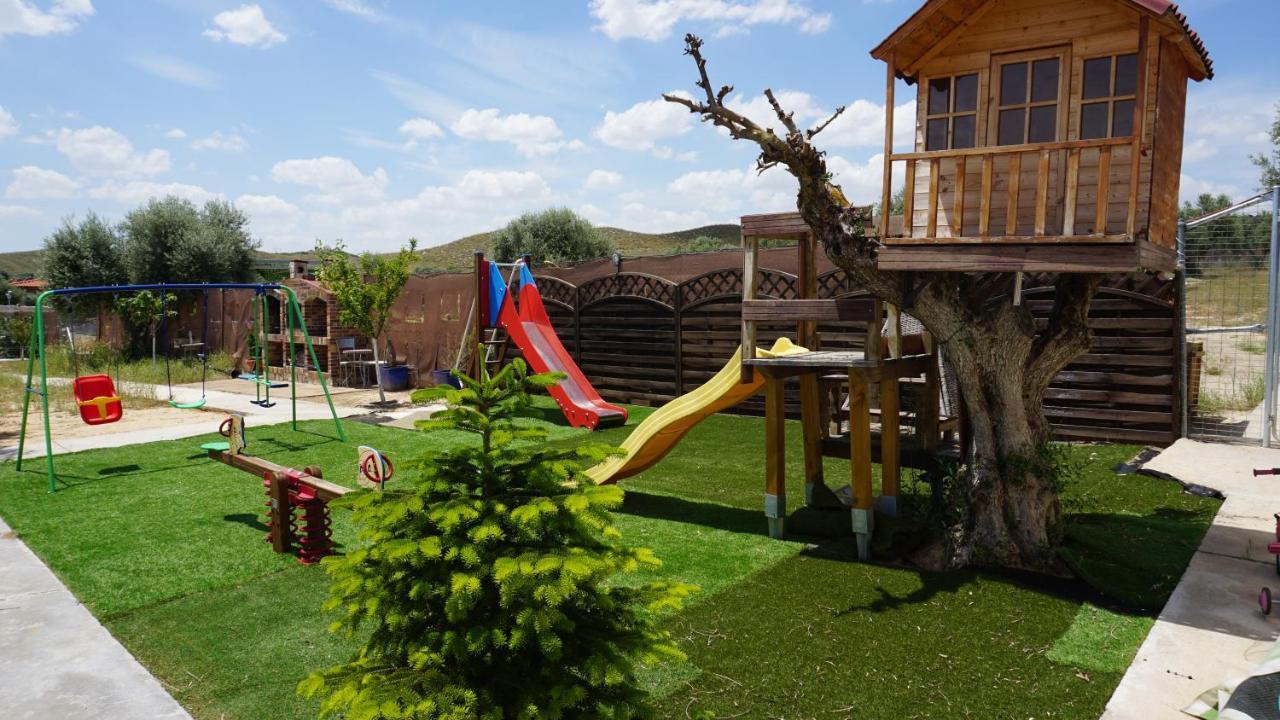 Vila Cuchi Farm Chinchón Exteriér fotografie