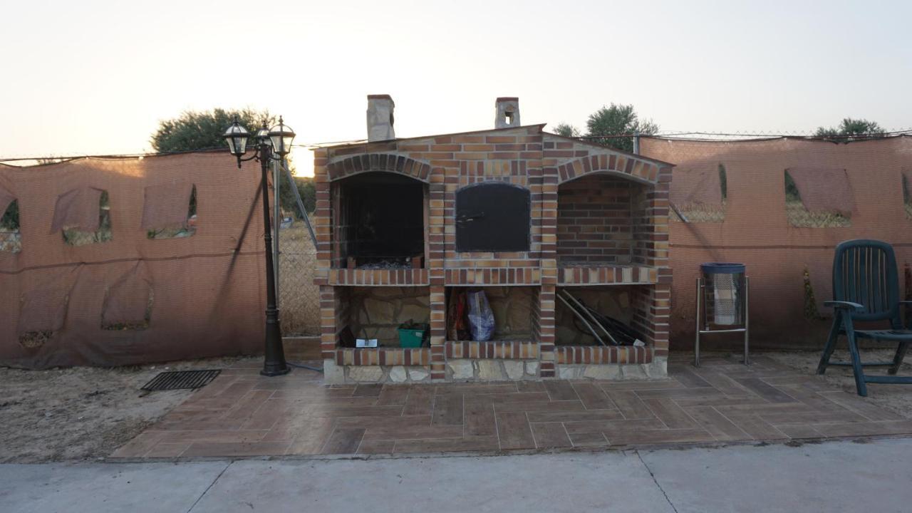 Vila Cuchi Farm Chinchón Exteriér fotografie